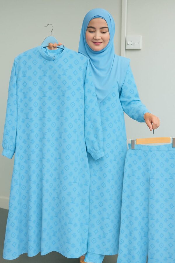 Elegant Printed 2-Piece Set is the perfect blend of style and comfort - Image 2